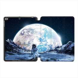 EG MTT Coque pour Apple iPad 10.2" 2019 - Astronaute