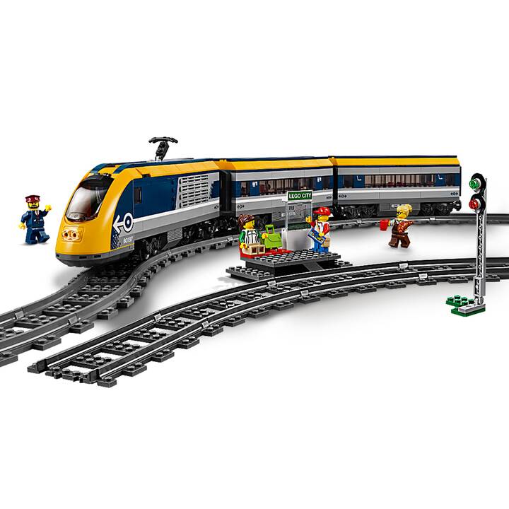 Train de voyageurs LEGO City (60197)